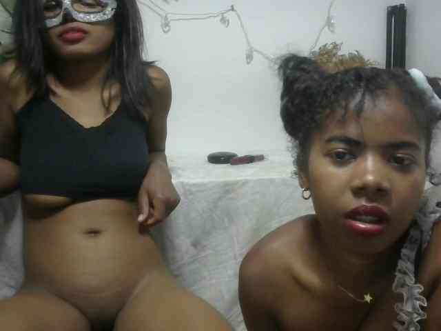 Twinsexgirl Live Webcam on BongaCams