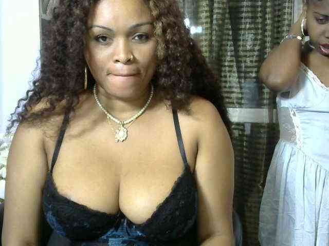 Twinsexgirl webcam