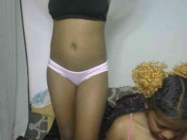 Twinsexgirl webcam
