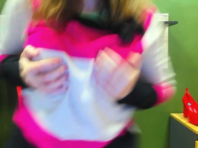 sparkleLizzy's BongaCams show and profile