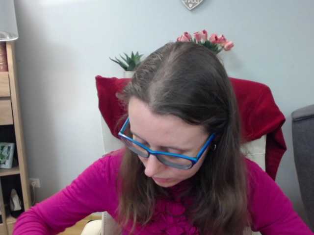 sparkleLizzy's BongaCams show and profile