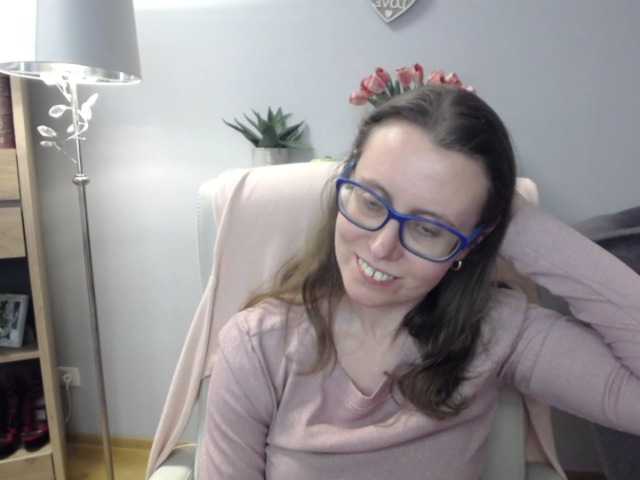 sparkleLizzy live cam profile