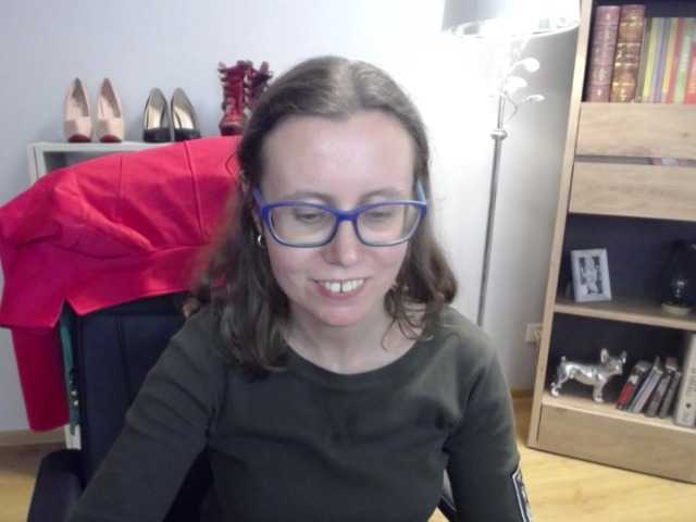 sparkleLizzy from BongaCams