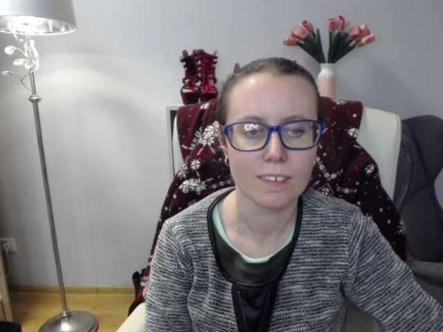 sparkleLizzy — Lets have fun and get  to know each other ;) #femdom #tease #joi #sph #cei #dirtytalk #nonnude #nomic #glasses #deu #eng #CFNM #rate #c2c #natural