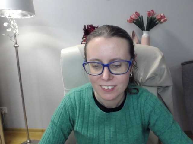 sparkleLizzy's BongaCams show and profile