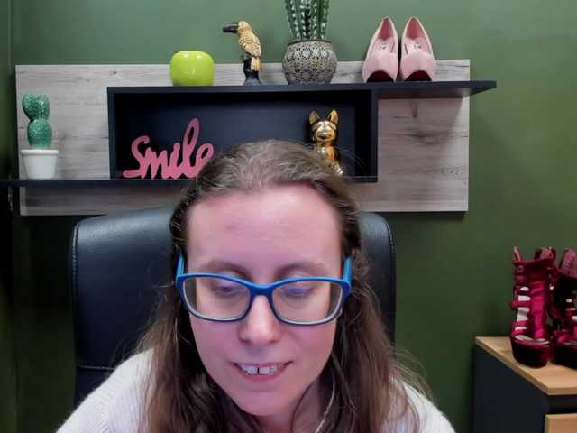 sparkleLizzy's BongaCams show and profile