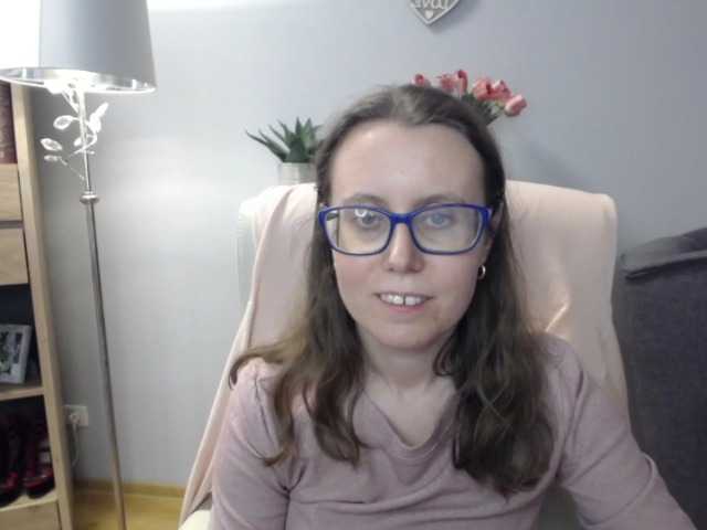 sparkleLizzy's BongaCams show and profile