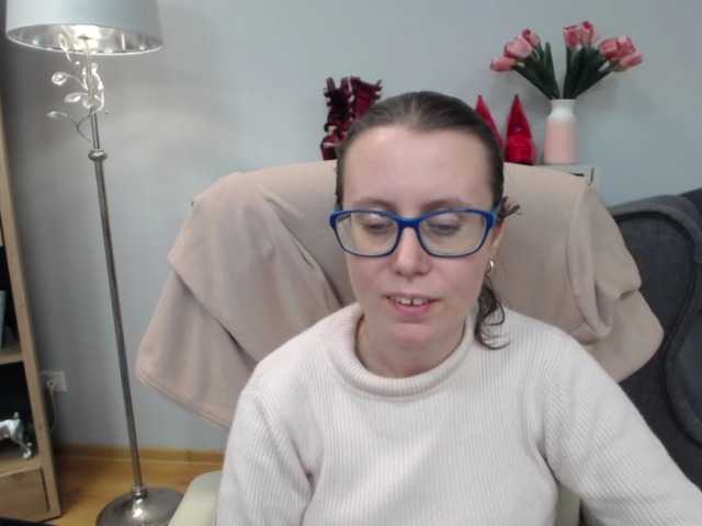 sparkleLizzy — Lets have fun and get  to know each other ;) #femdom #tease #joi #sph #cei #dirtytalk #nonnude #nomic #glasses #deu #eng #CFNM #rate #c2c #natural