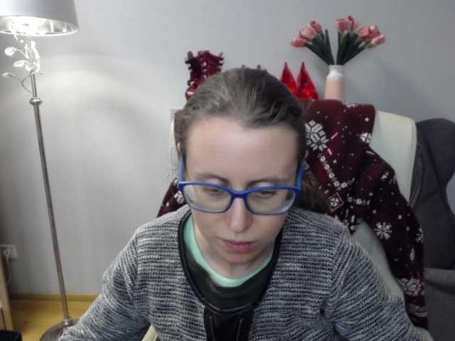 sparkleLizzy — Lets have fun and get  to know each other ;) #femdom #tease #joi #sph #cei #dirtytalk #nonnude #nomic #glasses #deu #eng #CFNM #rate #c2c #natural