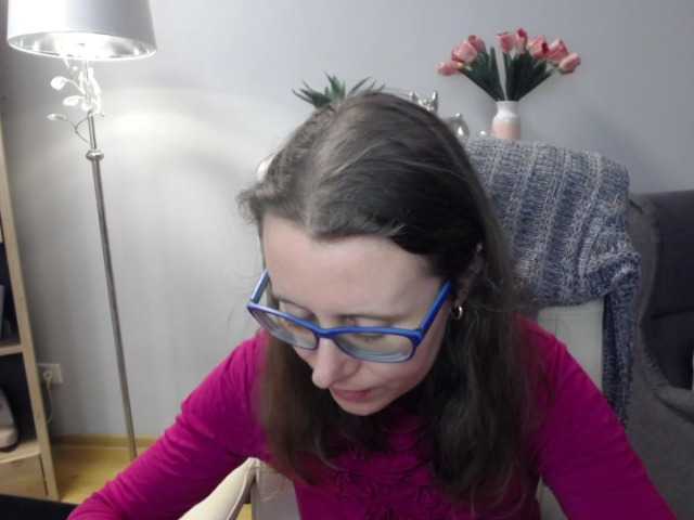 sparkleLizzy's BongaCams show and profile