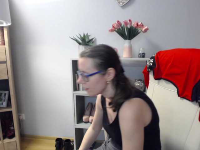 sparkleLizzy's BongaCams show and profile