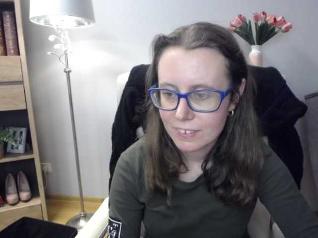 sparkleLizzy's BongaCams show and profile