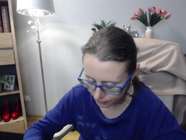 sparkleLizzy's BongaCams show and profile