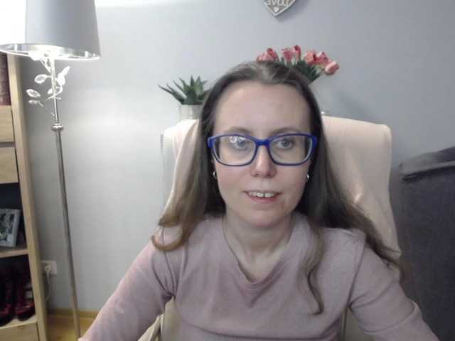 sparkleLizzy's BongaCams show and profile