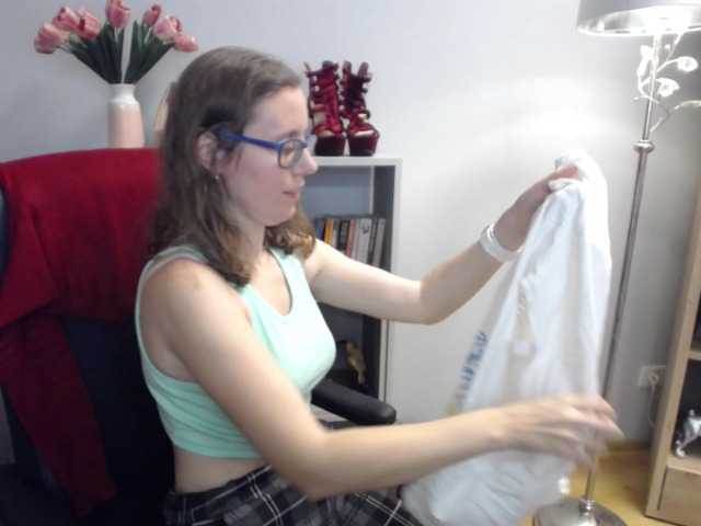 sparkleLizzy's BongaCams show and profile