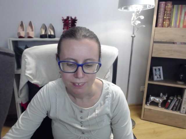 sparkleLizzy from BongaCams