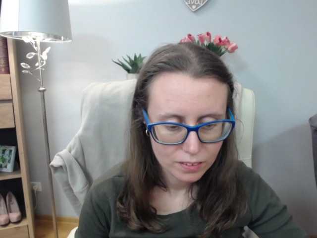 sparkleLizzy's BongaCams show and profile