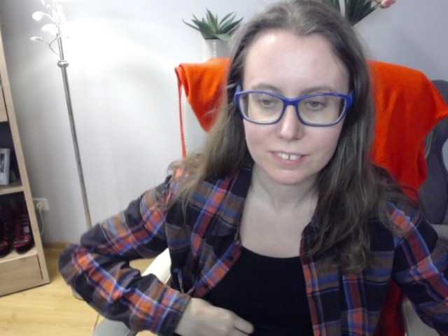 sparkleLizzy's BongaCams show and profile