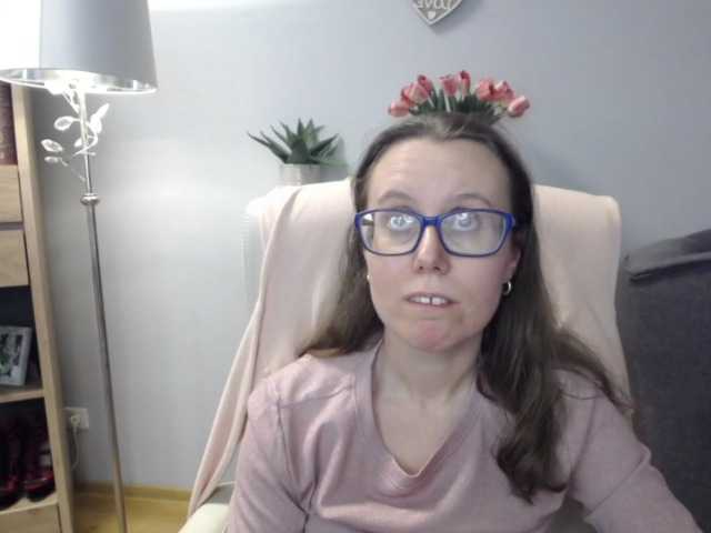 sparkleLizzy's BongaCams show and profile