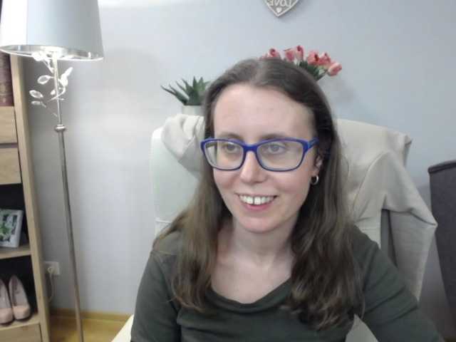 sparkleLizzy's BongaCams show and profile