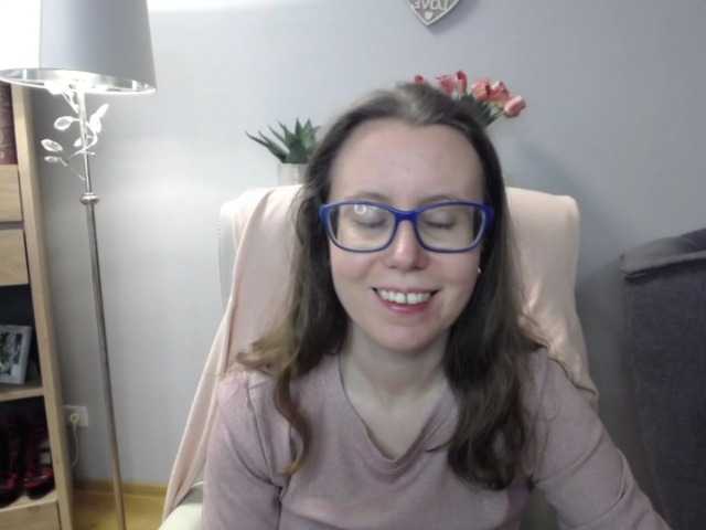 sparkleLizzy's BongaCams show and profile