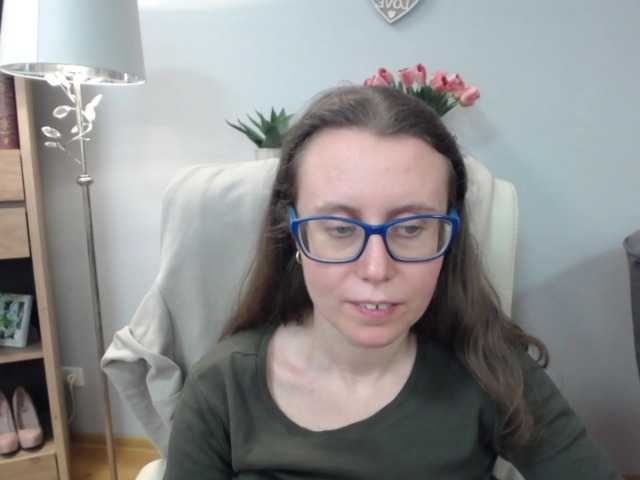 sparkleLizzy's BongaCams show and profile