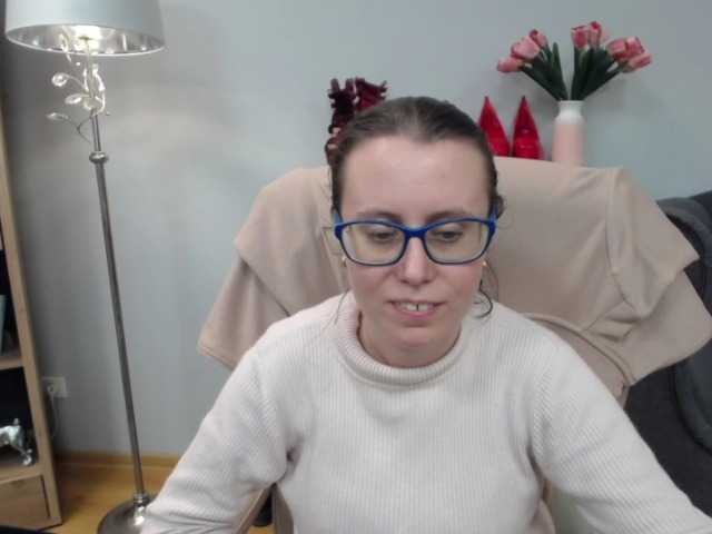sparkleLizzy — Lets have fun and get  to know each other ;) #femdom #tease #joi #sph #cei #dirtytalk #nonnude #nomic #glasses #deu #eng #CFNM #rate #c2c #natural