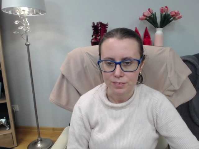 sparkleLizzy's BongaCams show and profile