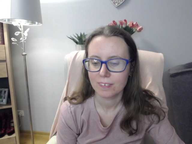 sparkleLizzy's BongaCams show and profile