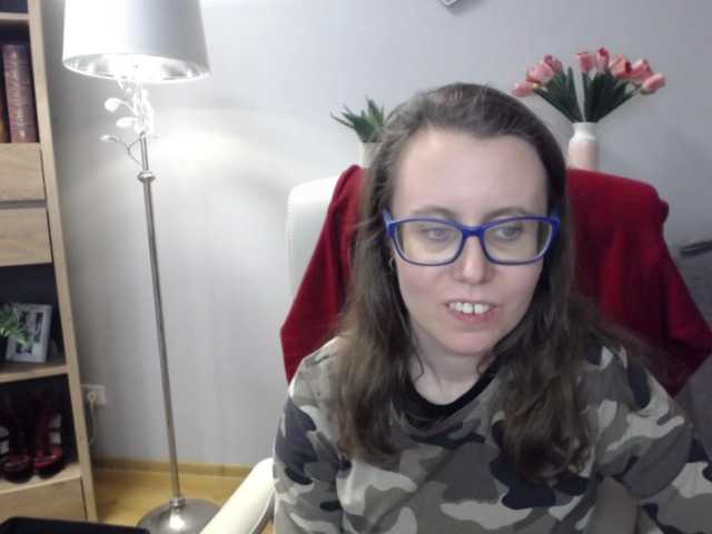 sparkleLizzy's BongaCams show and profile