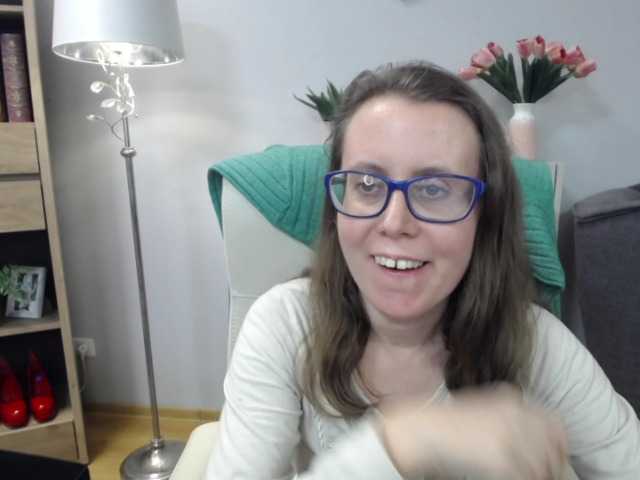 sparkleLizzy live cam profile