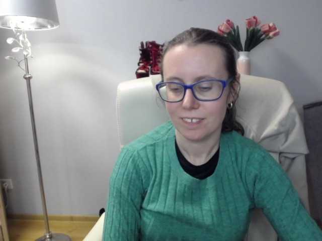 sparkleLizzy's BongaCams show and profile