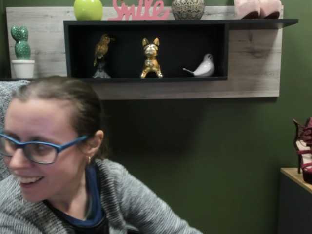 sparkleLizzy's BongaCams show and profile