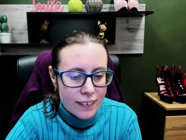 sparkleLizzy's BongaCams show and profile