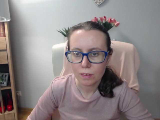 sparkleLizzy's BongaCams show and profile