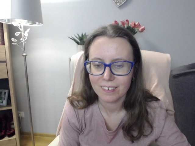 sparkleLizzy's BongaCams show and profile