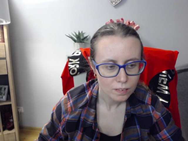sparkleLizzy's BongaCams show and profile