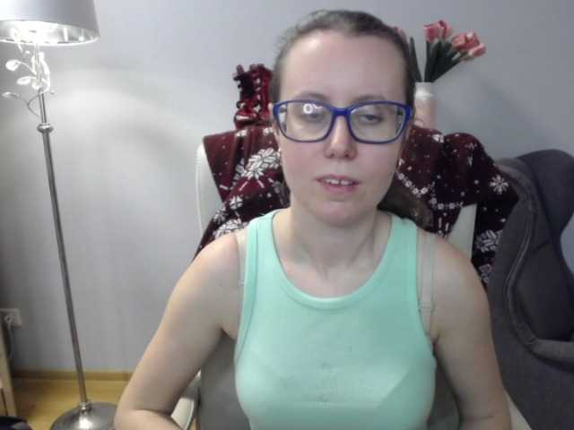 sparkleLizzy from BongaCams is Freechat