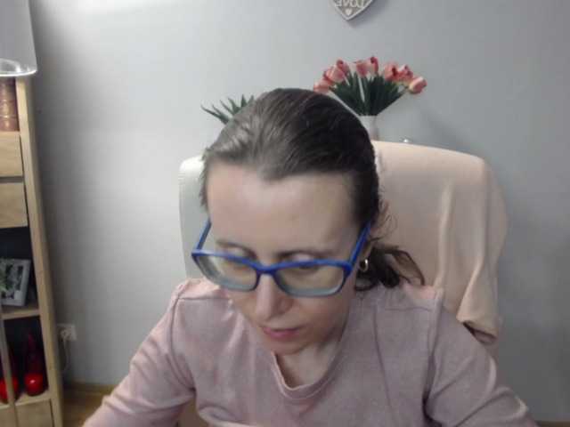sparkleLizzy's BongaCams show and profile
