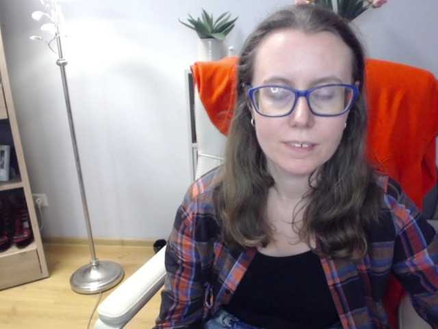 sparkleLizzy's BongaCams show and profile
