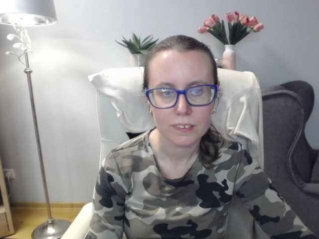 sparkleLizzy's BongaCams show and profile