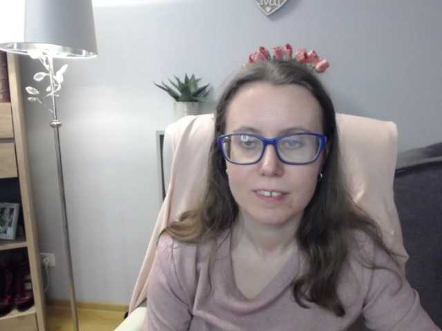 sparkleLizzy's BongaCams show and profile