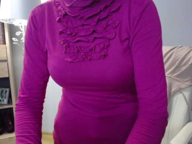 sparkleLizzy's BongaCams show and profile