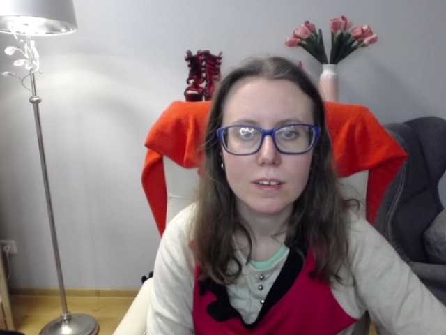 sparkleLizzy — Lets have fun and get  to know each other ;) #femdom #tease #joi #sph #cei #dirtytalk #nonnude #nomic #glasses #deu #eng #CFNM #rate #c2c #natural