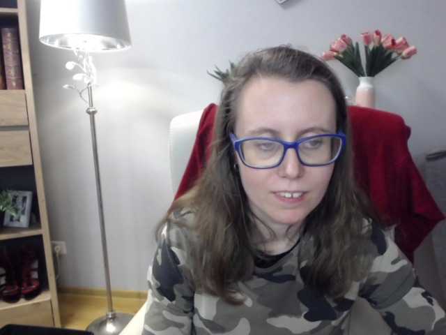 sparkleLizzy's BongaCams show and profile