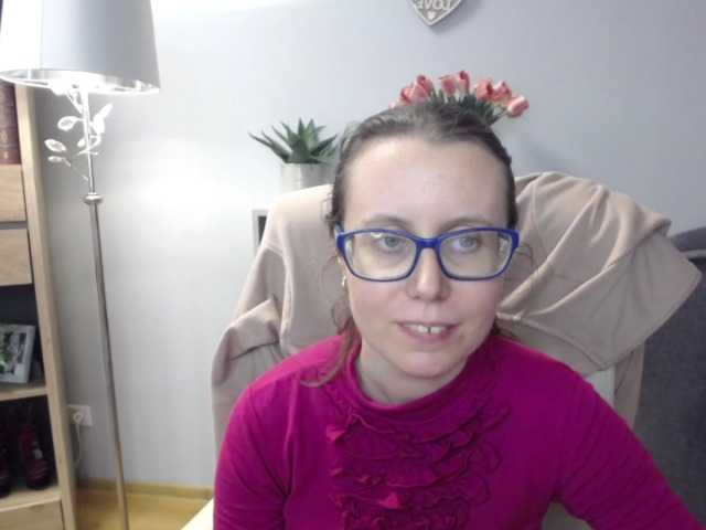 sparkleLizzy's BongaCams show and profile