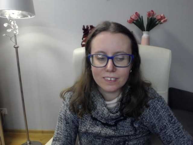 sparkleLizzy's BongaCams show and profile