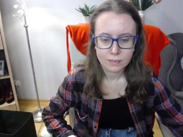 sparkleLizzy's BongaCams show and profile