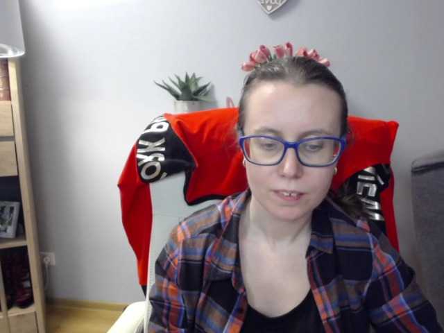 sparkleLizzy's BongaCams show and profile