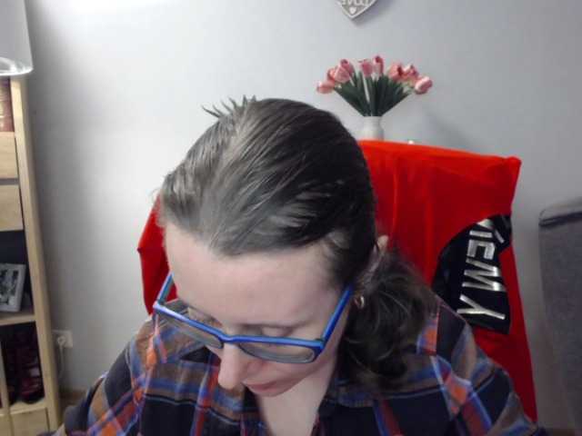 sparkleLizzy's BongaCams show and profile